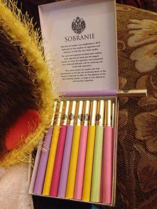 10元進(jìn)口女士香煙排行榜，圣羅蘭香煙你見(jiàn)過(guò)嗎